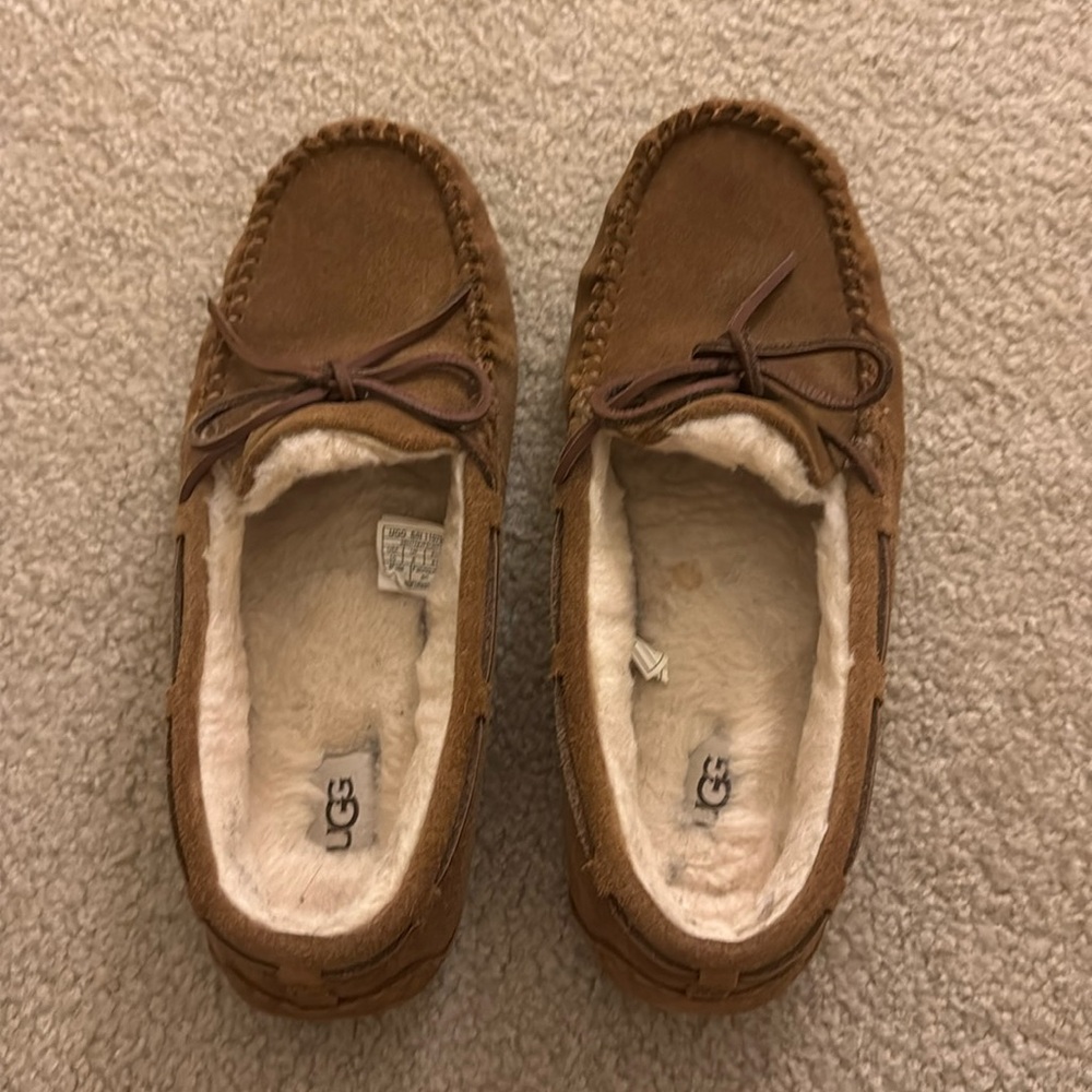 UGG Moccasins Chestnut - Size 10